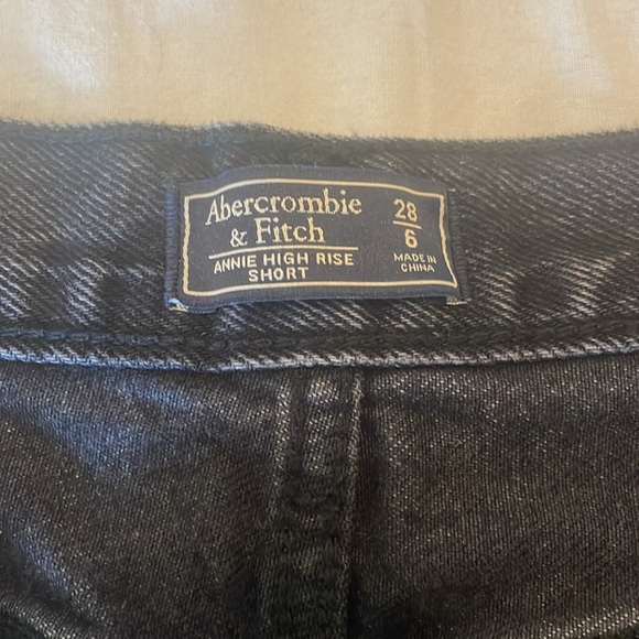 Annie high rise Abercrombie shorts - Picture 3 of 3